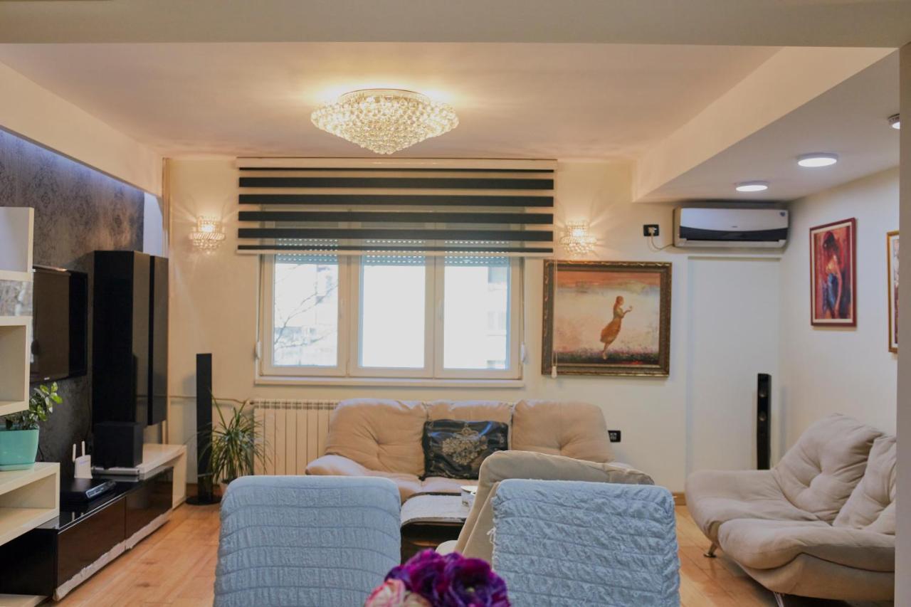 Diamond Butterfly Apartment Üsküp Dış mekan fotoğraf